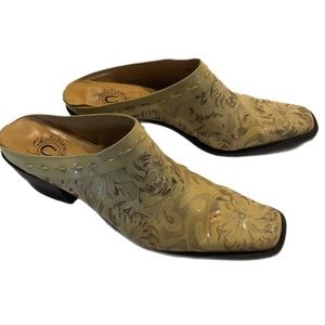 Lucchese Oh Charlie Mules Hand Tooled Patent Leather size 8.5 B